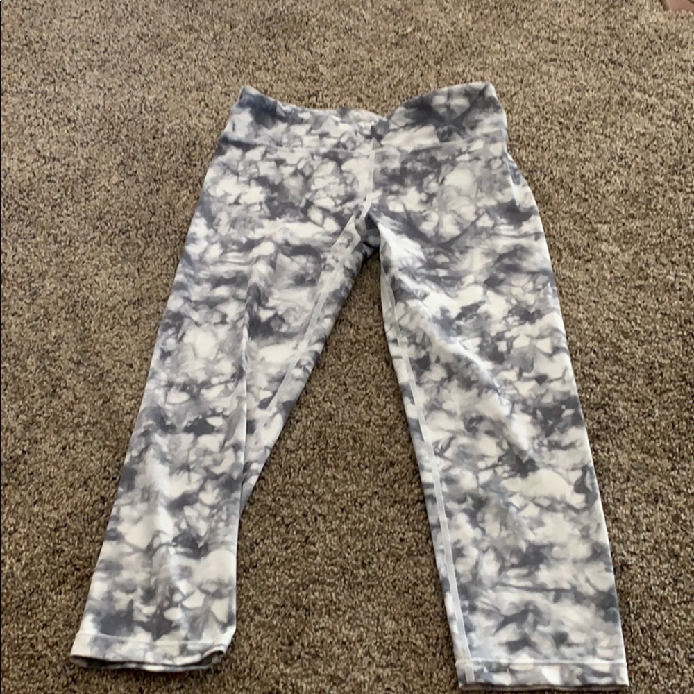 Cropped athleta leggings